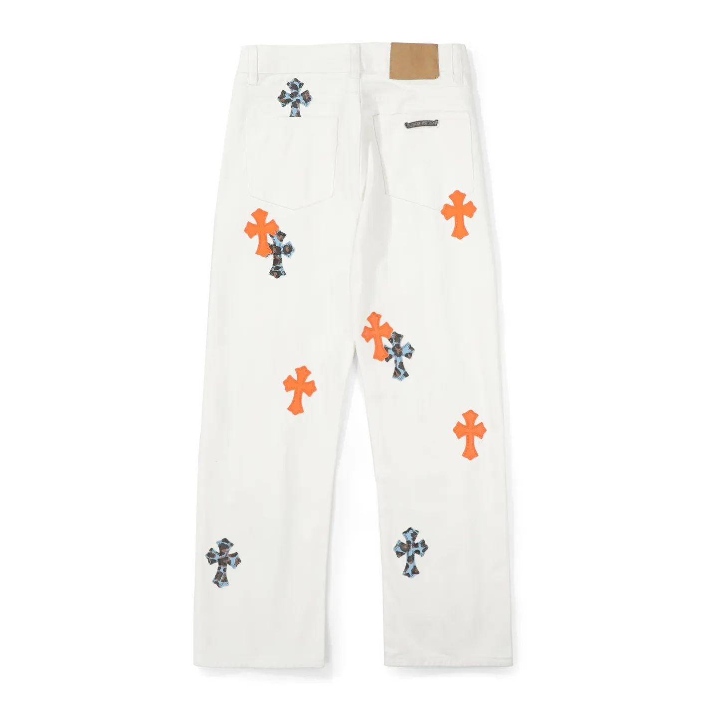 P250 Chrome Hearts｜Chrome Hearts 2025 New Orange Blue Leopard Print Cross Patch Leather Couple Style Washed Loose Jeans. Styles with different wash textures are very friendly to people with thin legs and thick legs. The straight and loose version is very flattering to the leg shape. The moderate length will never go out of style. It is easy to match casually. It is the basic styling foundation for various styles. It is a must-have in the wardrobe! The fabric is stiff but also makes the upper body soft without losing texture. The washing process is even more perfect. It is a must-have item for everyone! ! ! Color: white Size: 28/30/32/34 Waist: 71/76/81/86 Pants length: 98/100/102/104